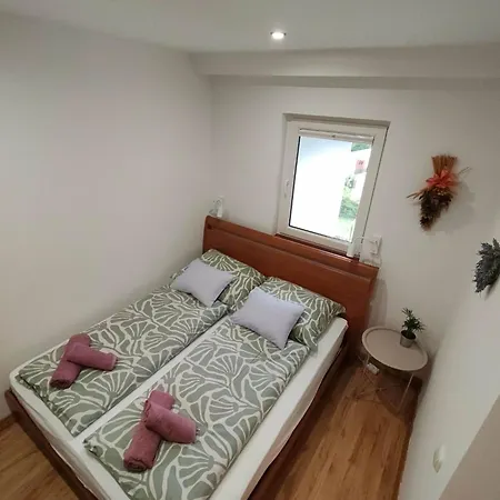 Apartman Mézi Lazy